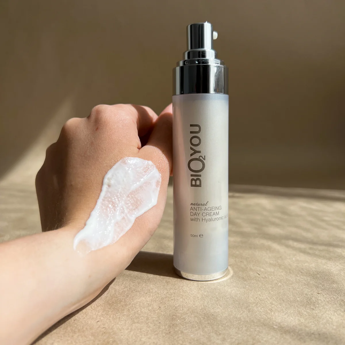 Bio2You Anti-Age Day Cream – натурален дневен крем против бръчки с хиалурон и колаген