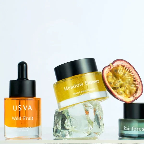 Озаряващ серум за лице Usva Wild Fruit с бета-каротин и арктически плодове