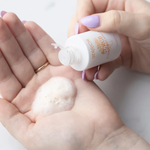 Berrichi Reveal Purity Powder Scrub – натурална ексфолираща пудра за лице с водорасли